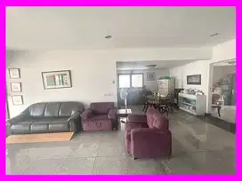 dhyana Rumah luas 387m2 di Jelambar ada 2 carport