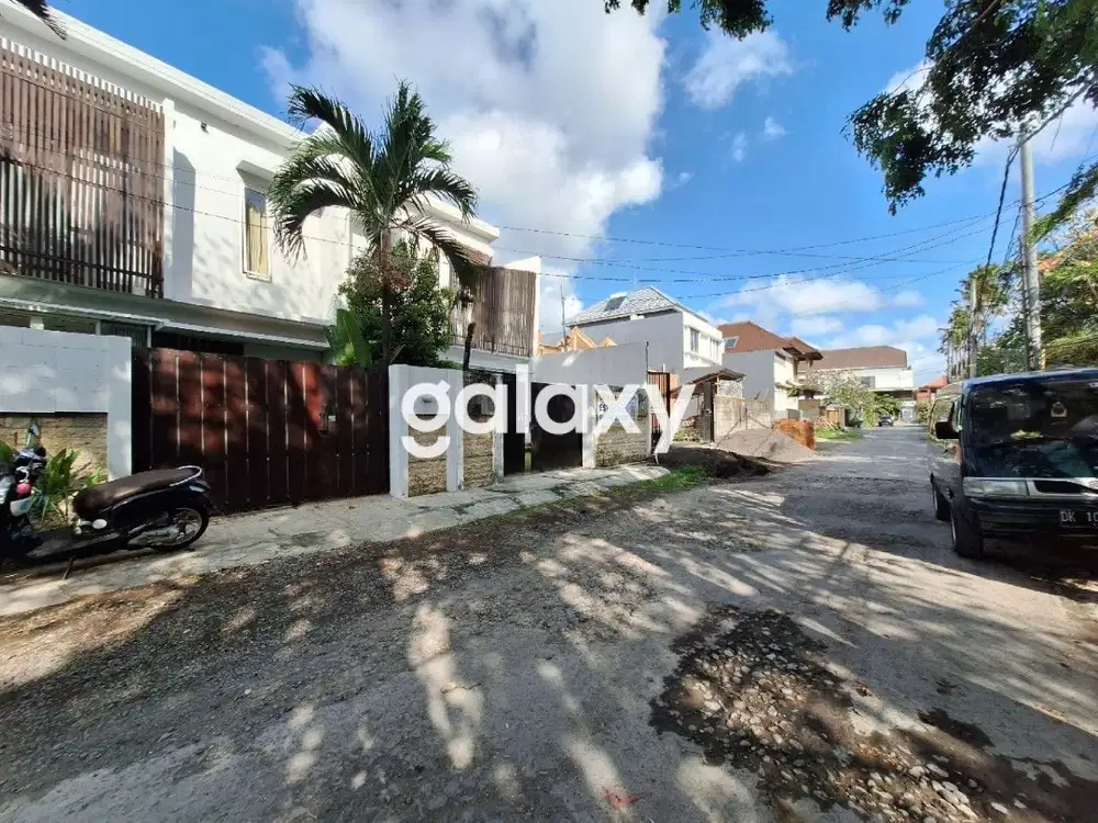 DIJUAL VILLA DEWI SARASWATI SEMINYAK BADUNG, BALI