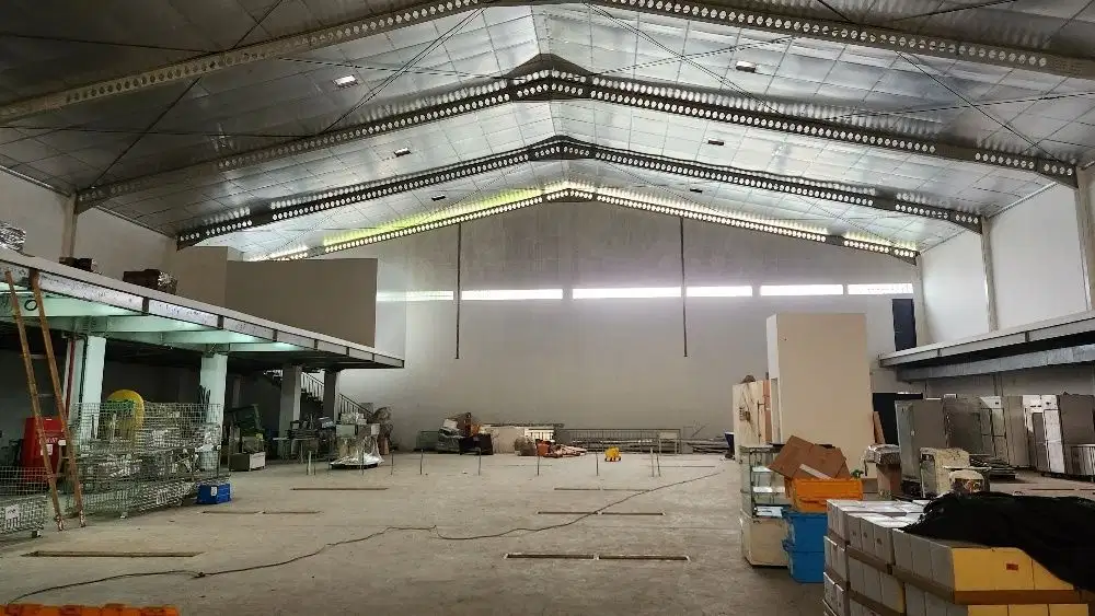 Gudang yang kokoh & bersih 2000 m2 di Pergudangan Taman Tekno BSD City
