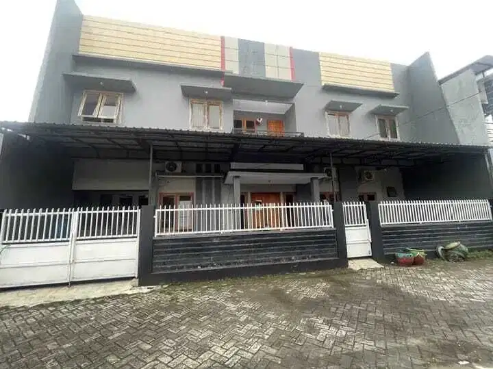 Rumah Kost 2 Lantai Full Penghuni Ngomset di Perum Permata Wiyung, Sby