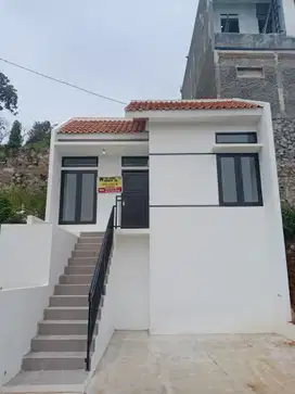 Di Jual Rumah Siap Huni minimalis manis dekat Tol CILEUNYI