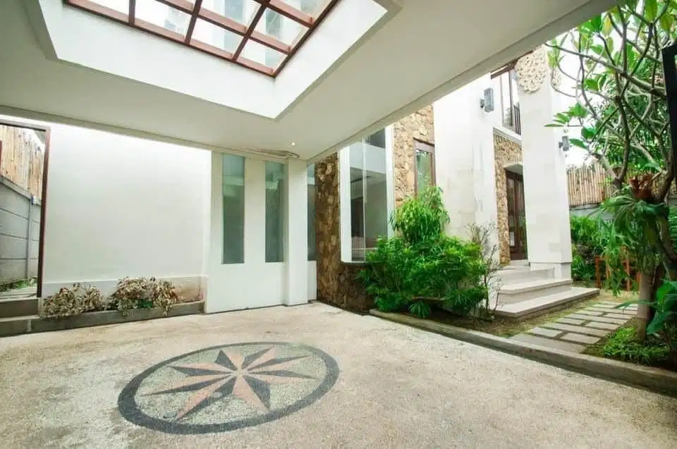 VILLA MURAH DI AREA UMALAS KEROBOKAN BALI