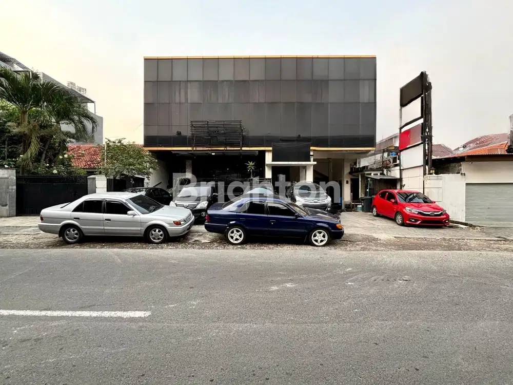 Gedung 3 Lantai + Basement Furnished Siap Huni di Tebet