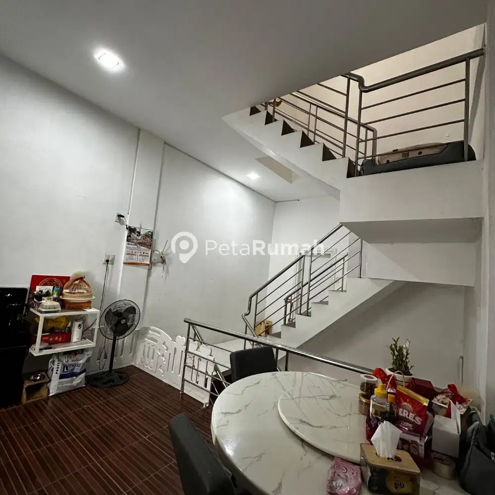 TOWNHOUSE JALAN KARYA DAME KOMPLEK ORLANDO KARYA MEDAN BARAT