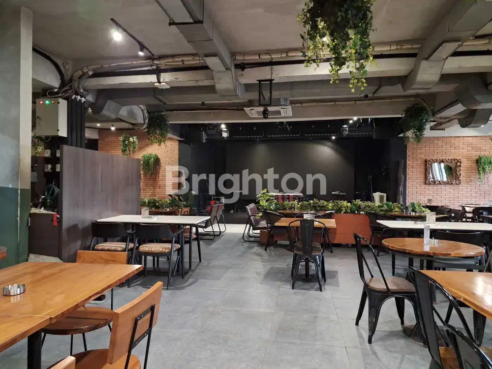 Gedung 2 Lantai + Basement Furnished Siap Huni di Tebet