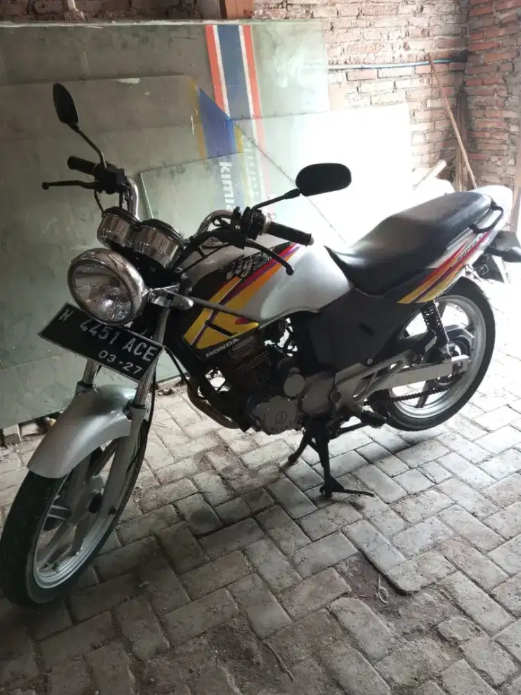 Dijual Motor Tiger 2000