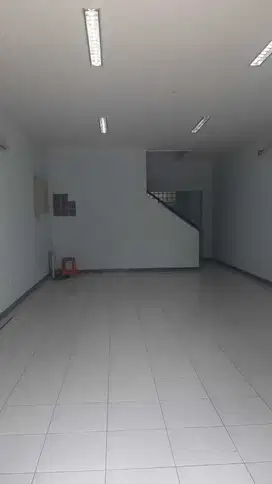 Ruko di Taman Kopo Indah 3 Siap Pakai Strategis Murah