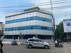 Disewakan Gedung Cocok Untuk Kantor Di Jl. Mt. Haryono Semarang