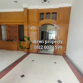 SEWA VILLA KOMP CEMARA ASRI JL SIKAS