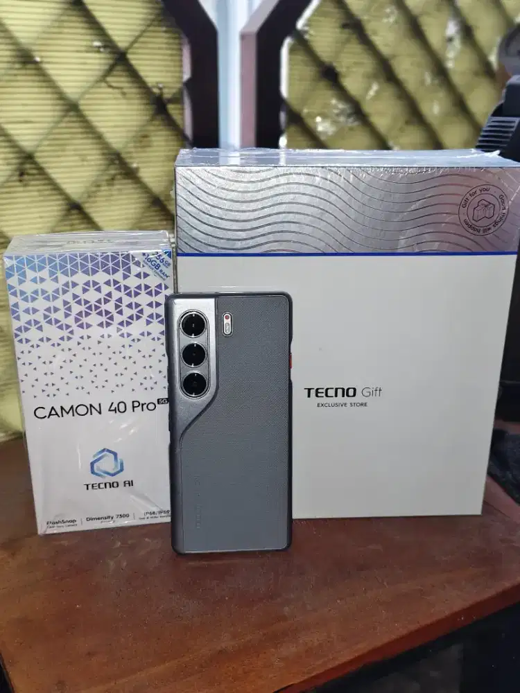 Techno Camon 40 Pro 5G Gift Edition