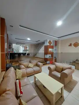DIJUAL RUMAH DI DALAM KOMPLEK DAERAH AMIR HAMZAH MURAH BERSIH DAN AMAN