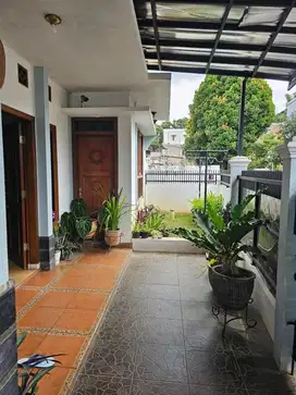 Dijual rumah 2 lantai di kota bandung