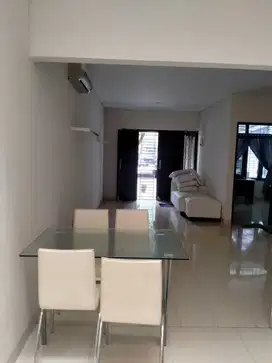 RUMAH 2 LANTAI RAFFLES HILLS  TURUN HARGA