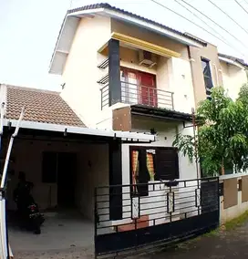 Rumah 2lt semii furnish di Maguwoharjo Sleman