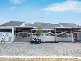Rumah Luas Dekat RS One Solo Baru dan Al Azhar Dalam Cluster