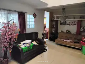 Dhyana rumah jelambar lt 256m lokasi bagus di komplek dutamas