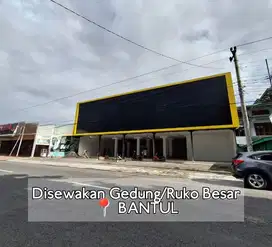 Disewakan Gedung Usaha /Ruko besar Di Bantul