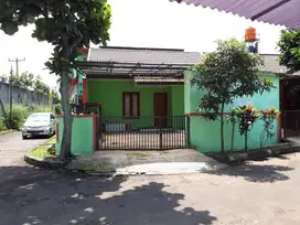 RUMAH MURAH Hook 1 lantai siap huni bagus di Komplek Gempol Asri