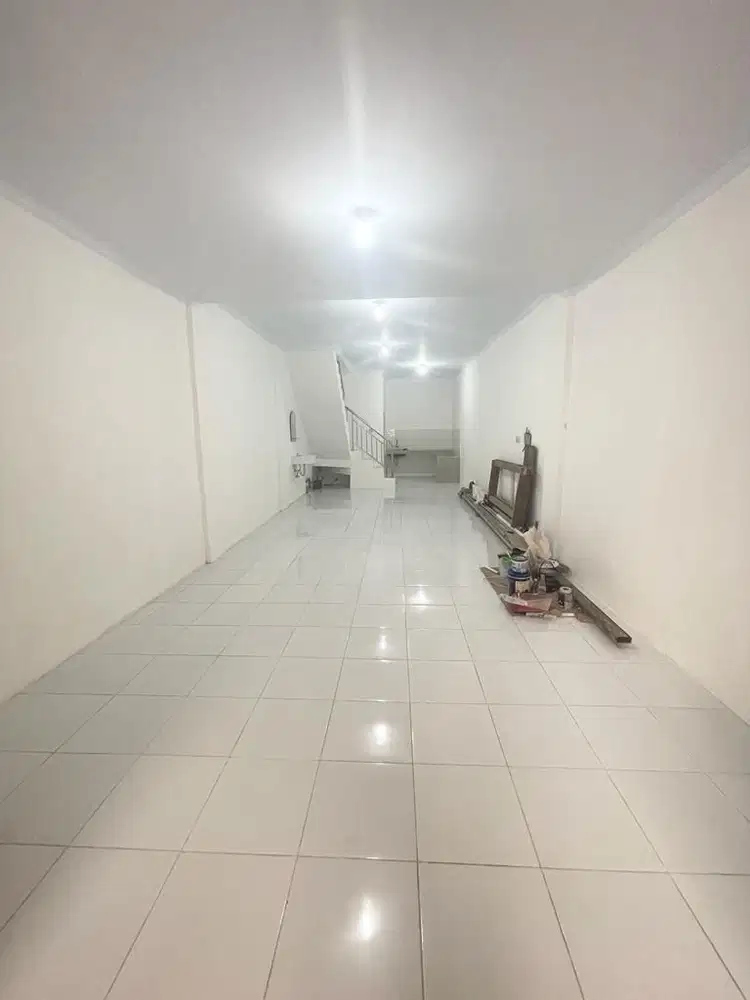Dhyana rumah jelambar 3 lantai plong uk 4x17m akses jalan raya