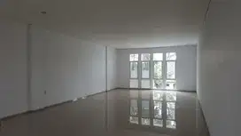 Ruko 3 Lantai Siap Pakai Strategis di Mainroad Buah Batu Bandung