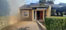 DILELANG Rumah siap huni SHM bagus di Komp Bumi Adipura