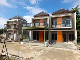 Rumah mewah baru masih fresh siap huni lokasi pinggir jalan raya