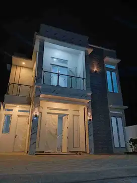rumah di mulawarman 7 menit ke Undip