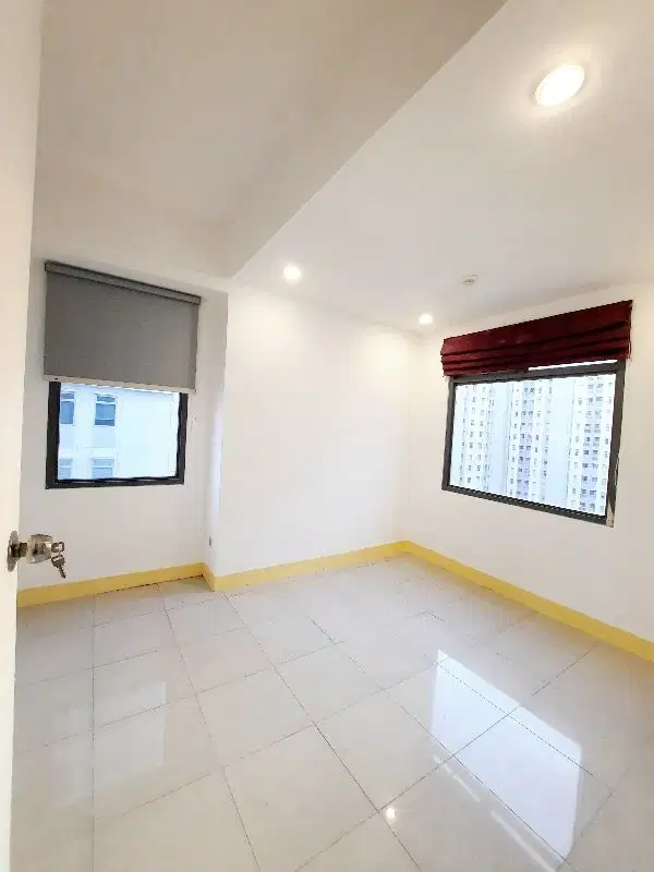 Dijual MURAH Apartment Greenbay 3BR, Hoek, view Sea and Pool