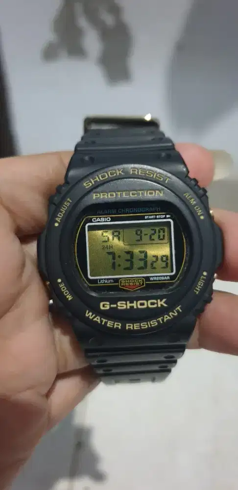 G-SHOCK DW 5735D