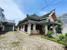 RUMAH LUAS SUPER STRATEGIS DEKAT UNIVERSITAS MUHAMMADIYAH JEMBER