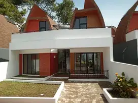 Jual Rumah VILA Cantik cocok untuk Investasi atau disewakan di Bandung