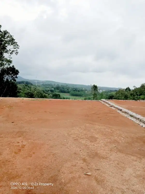 TANAH KAVLING VIEW GUNUNH DI PAKINTELAN DEKAT UNNES