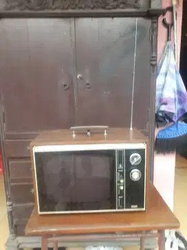 vintage televisi antik crown japanes tua