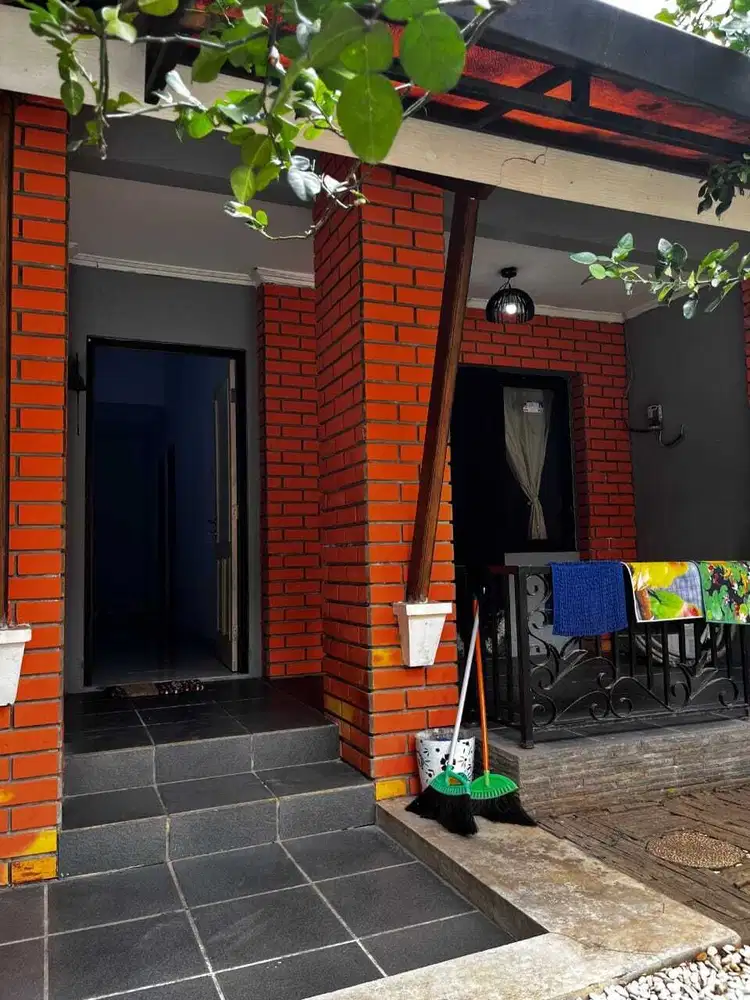 DISEWAKAN RUMAH BANYUMANIK SEMARANG