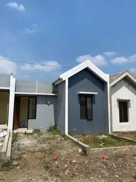 Rumah 8 menit exit Tol Sawojajar Malang