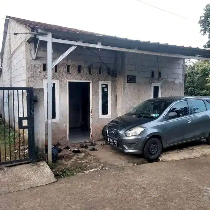 RUMAH SIAP HUNI DI GUNUNG SINDUR STRATEGIS DEKET JALAN RAYA UTAMA