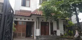 Jual Rumah Strategis di JL.Inhoftank Tegalega Bandung