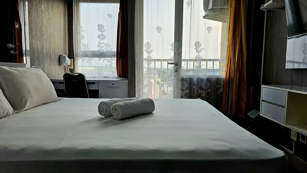 (Tersewa) Apartemen Studio Grand Icon Caman Stasiun LRT Cikunir 1