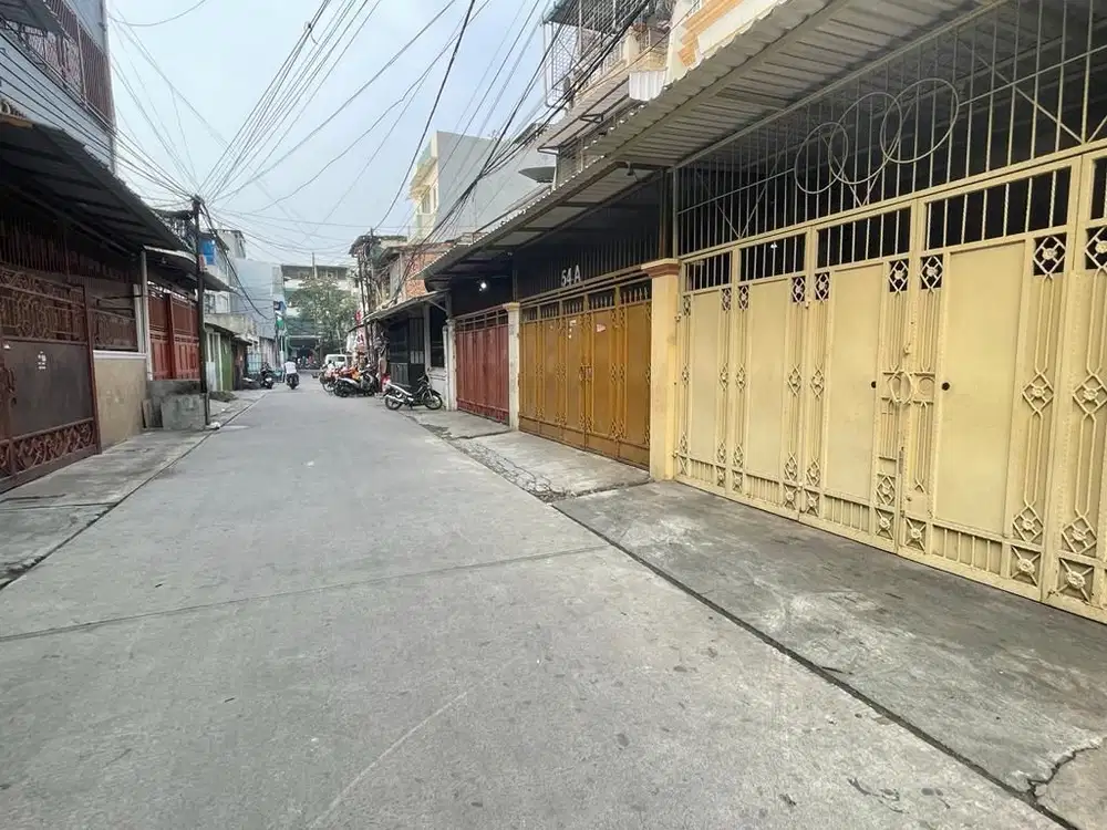Dhyana rumah ngantong jelambar lt 110m baru bagus hadap timur
