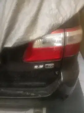 Dijual Toyota Fortuner 2011 Hitam