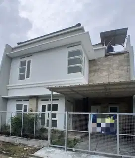 Rumah rapi siap huni di jalan pembangunan dekat CSB Mall
