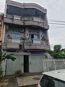 RUKO 3 LANTAI DI TENGAH KOTA MAKASSAR