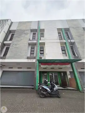 Ruko 3 Lantai di Mainroad Batununggal Indah