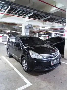 Dijual Nissan Grand Livina SV Tahun 2016 Manual
