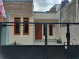 Dijual Rumah Baru Ready Permata Biru Cinunuk SHM  432 JT / Nego