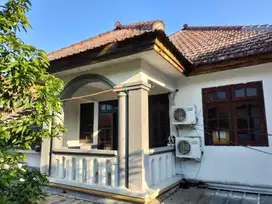 Rumah Hunian+Kost Aktif Ngomset di Jl Brigjen Katamso, Waru, Sda