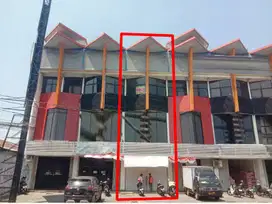 Ruko 3 Lantai Disewakan Lokasi Jl. Jendral Sudirman Semarang