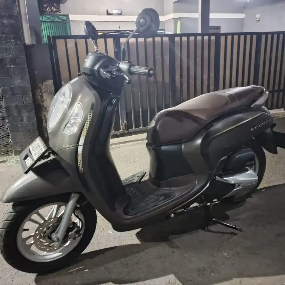 Scoopy keyless 2023 plat D soreang di kircon