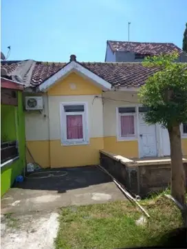 Dijual Rumah Makassar Sekitar Jalan Metro Tanjung Bunga
