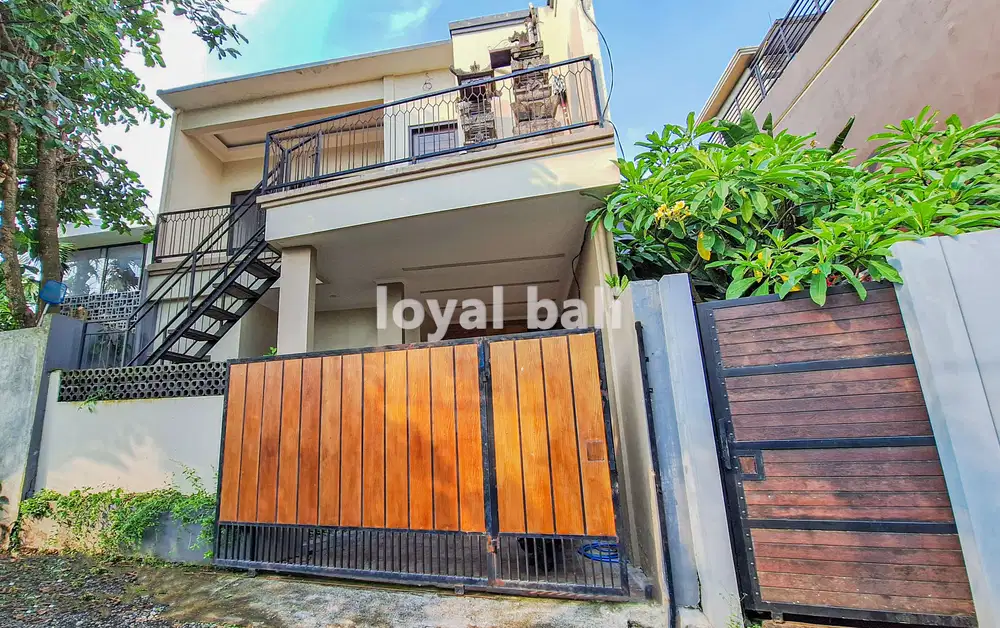 Rumah Modern dan Lokasi Nyaman di Canggu, Badung, Bali